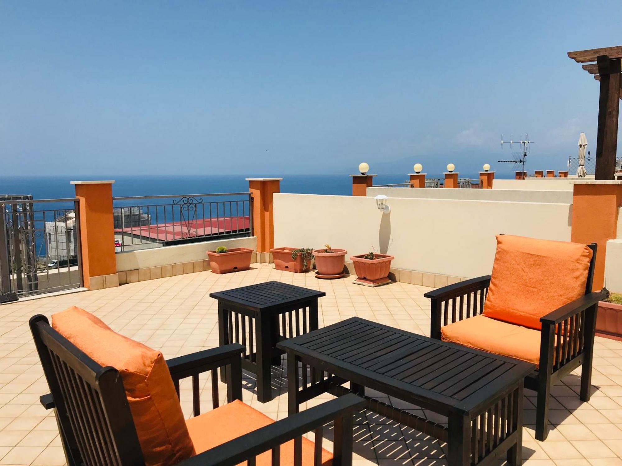 Borgonovo Penthouse 13P Villa ปิซโซ ภายนอก รูปภาพ